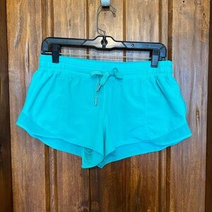 Lululemon Mint Green Hotty Hot Low Rise Lined Short 2.5”